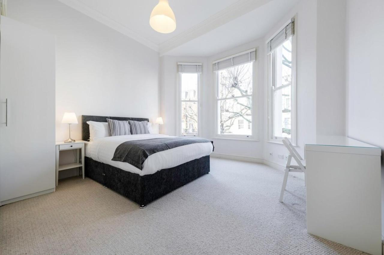 Elegant Earl'S Court 2 Bedroom Flat Just 4 Minutes From Tube ลอนดอน ภายนอก รูปภาพ